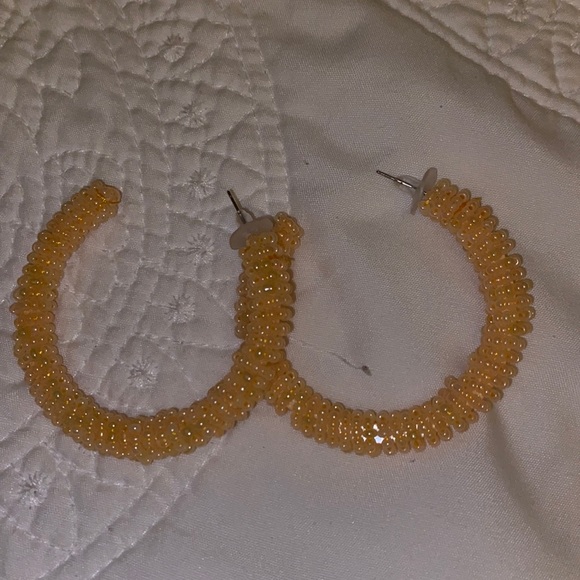 Yellow hoops - Picture 1 of 2